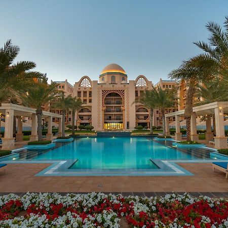 Globalstay At Palm Jumeirah Beachfront Paradise With Pool And Gym Dubái Exterior foto